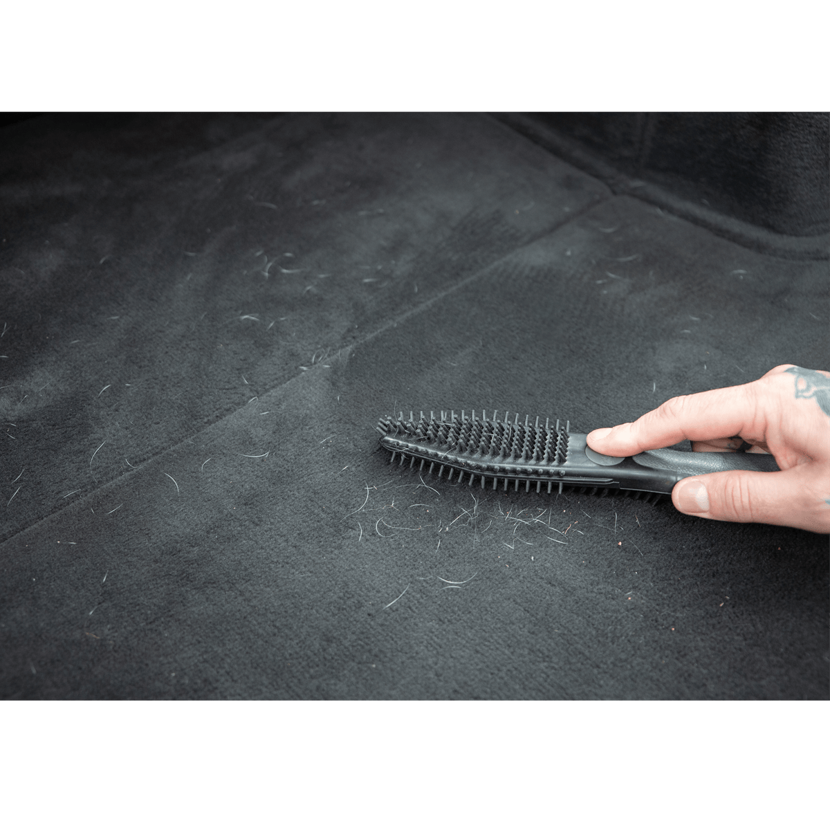 Hair and Fibre Removal Brush