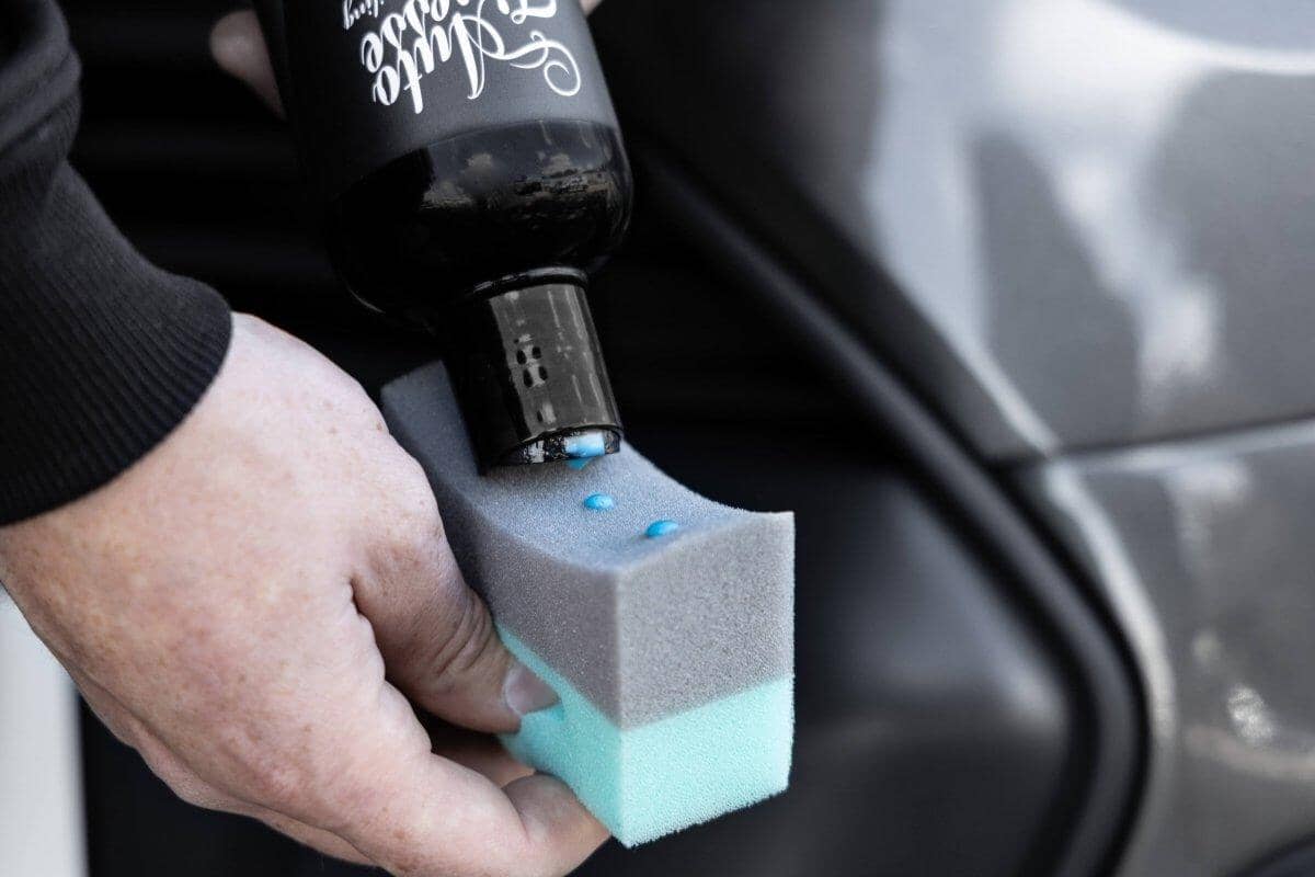 Tyre And Trim Applicators
