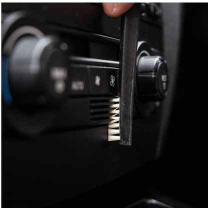Triple Duty Detail Brush