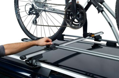 THULE - FreeRide 532 Twin Pack Roof Mount Cycle Carrier Rack, T-Track + Locks